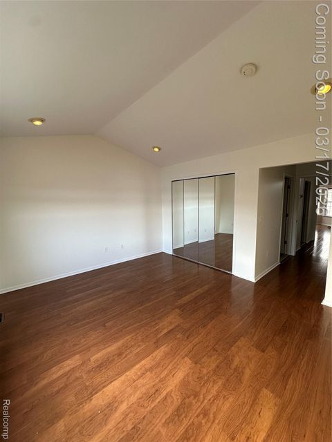 Tiny photo for 252 Shore Brook Lane, Commerce Charter Township, MI 48390 (MLS # 20261016475)