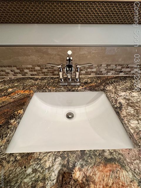 Tiny photo for 252 Shore Brook Lane, Commerce Charter Township, MI 48390 (MLS # 20261016475)