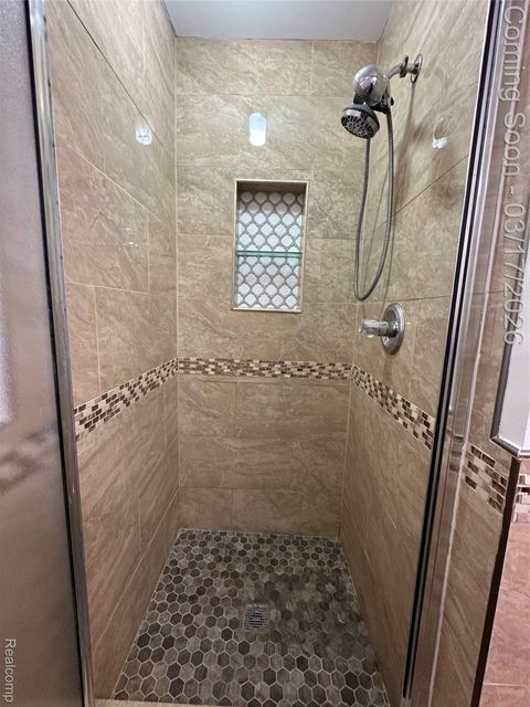 Tiny photo for 252 Shore Brook Lane, Commerce Charter Township, MI 48390 (MLS # 20261016475)