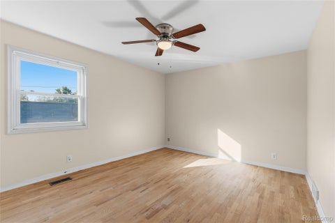 Tiny photo for 6557 Rustic Ridge Trail, Grand Blanc Charter Township, MI 48439 (MLS # 20261082803)