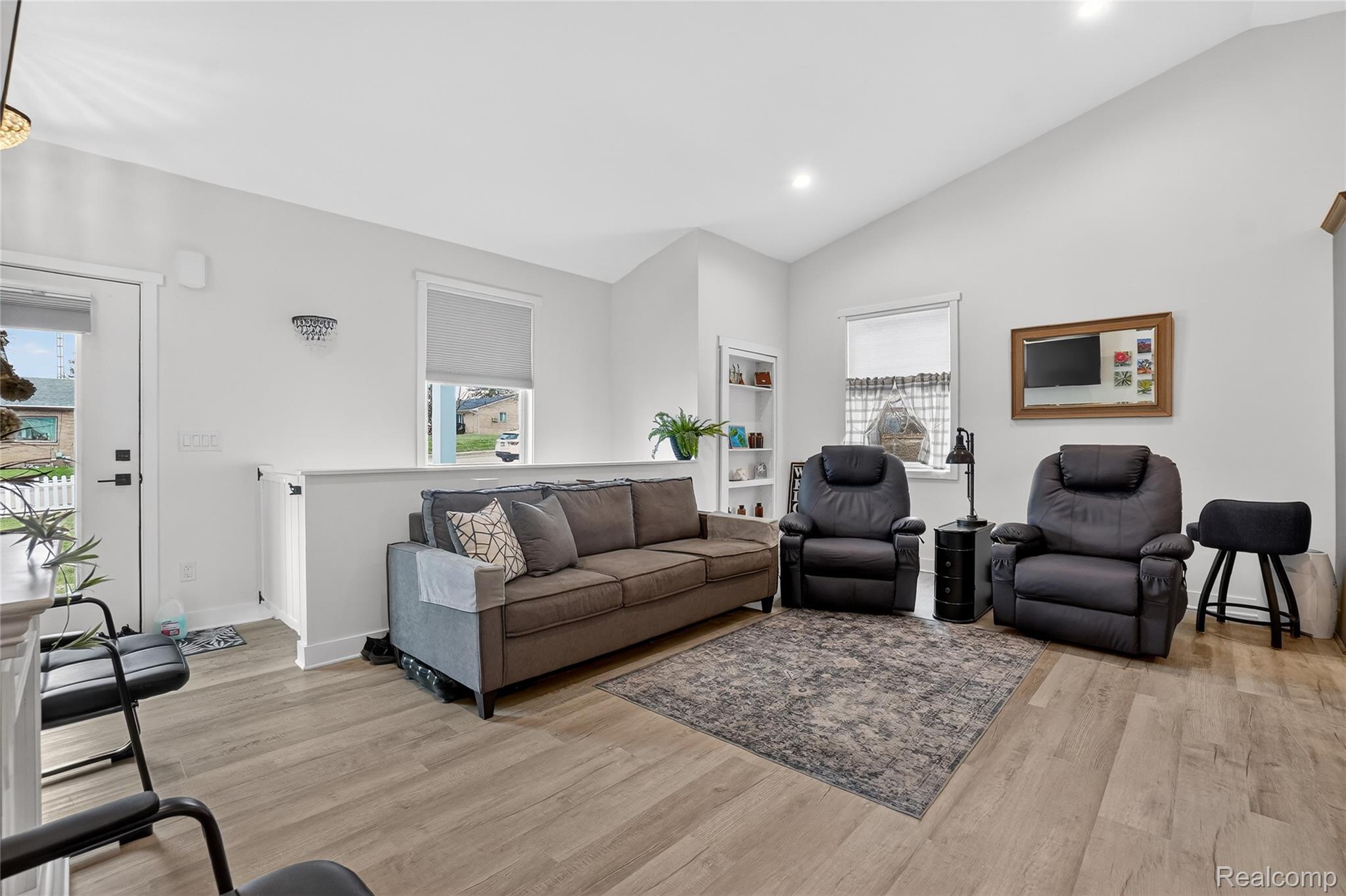 317 N Collins Street