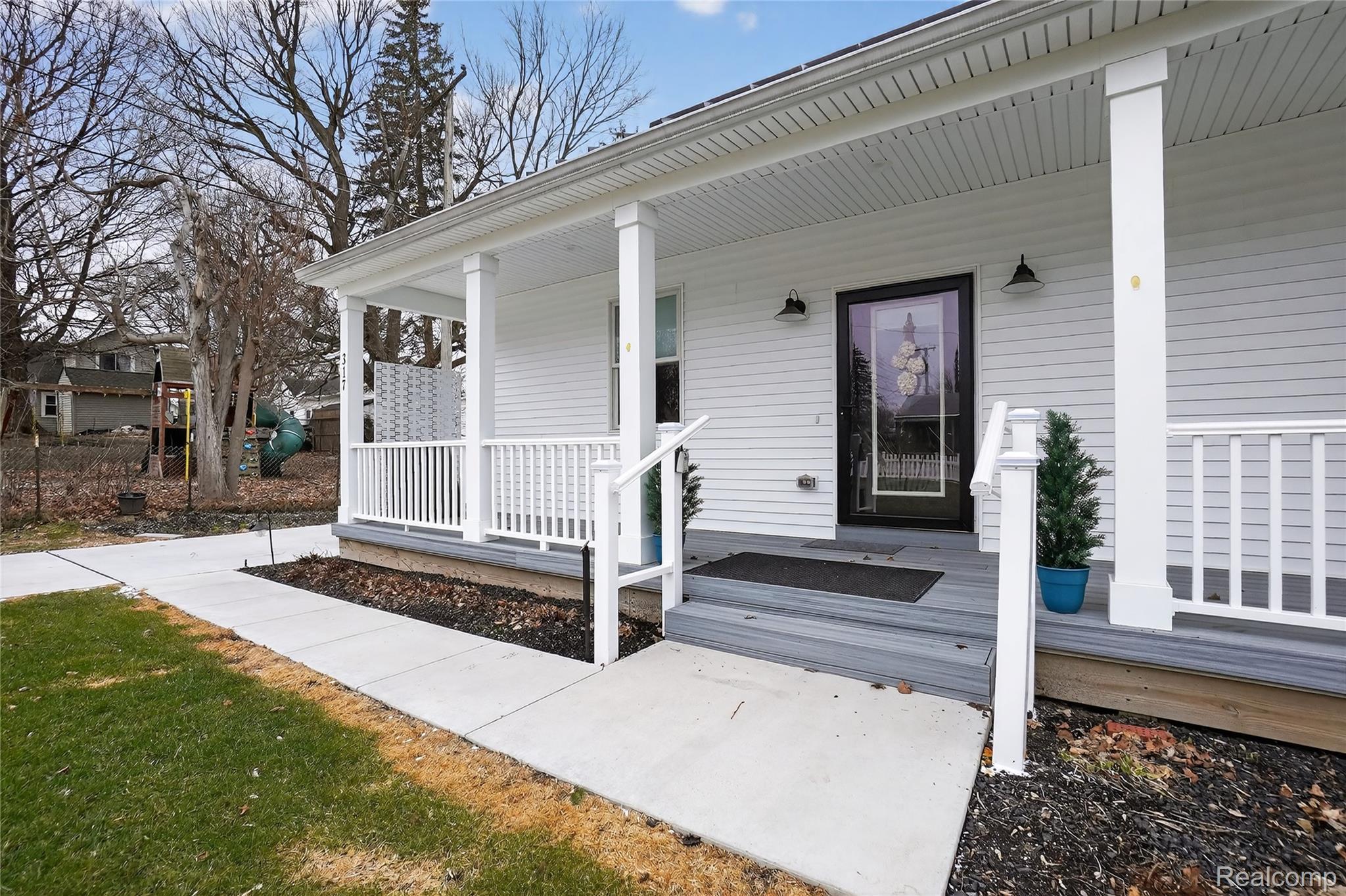 317 N Collins Street