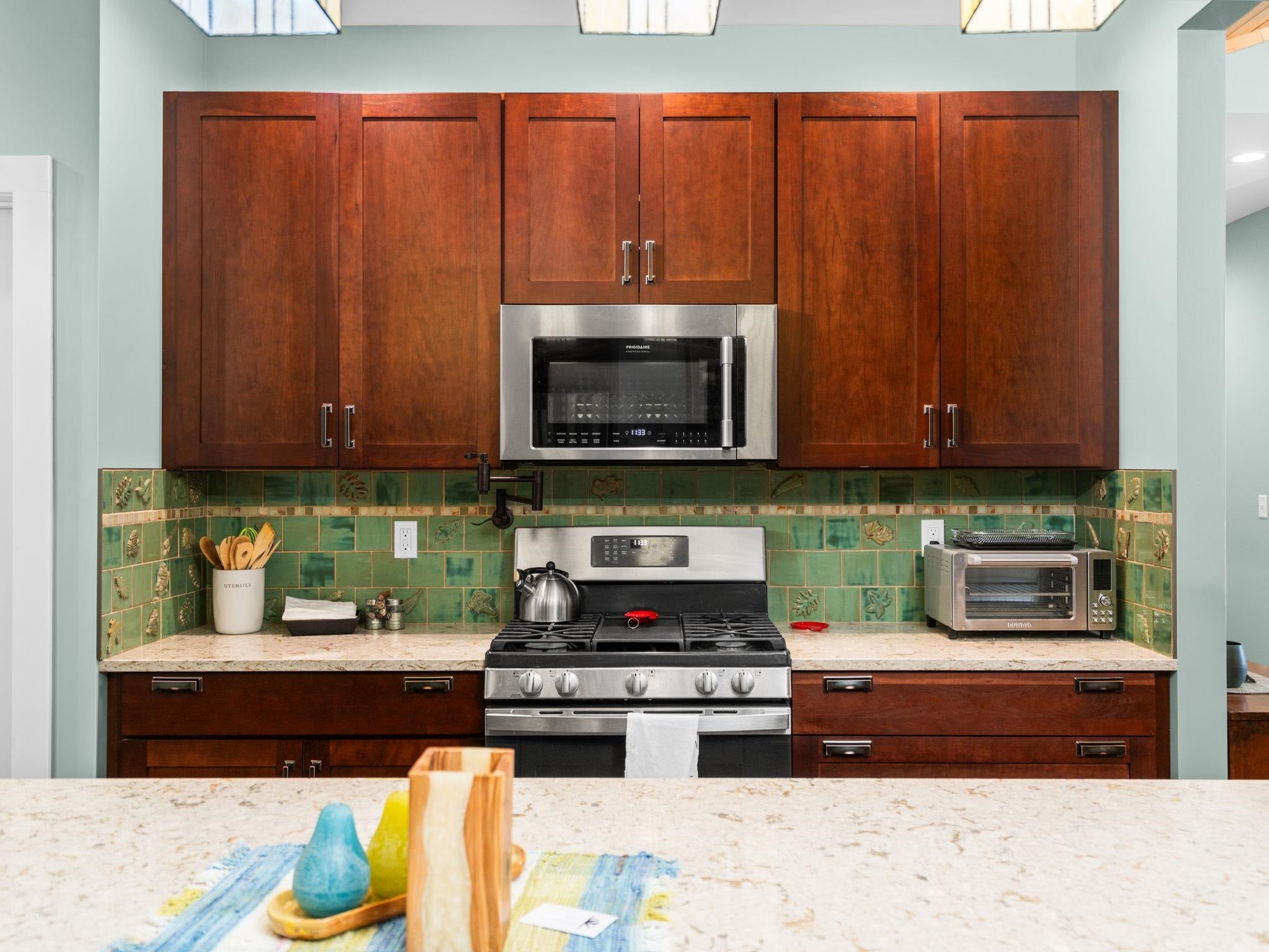 1955 Laurel Lane