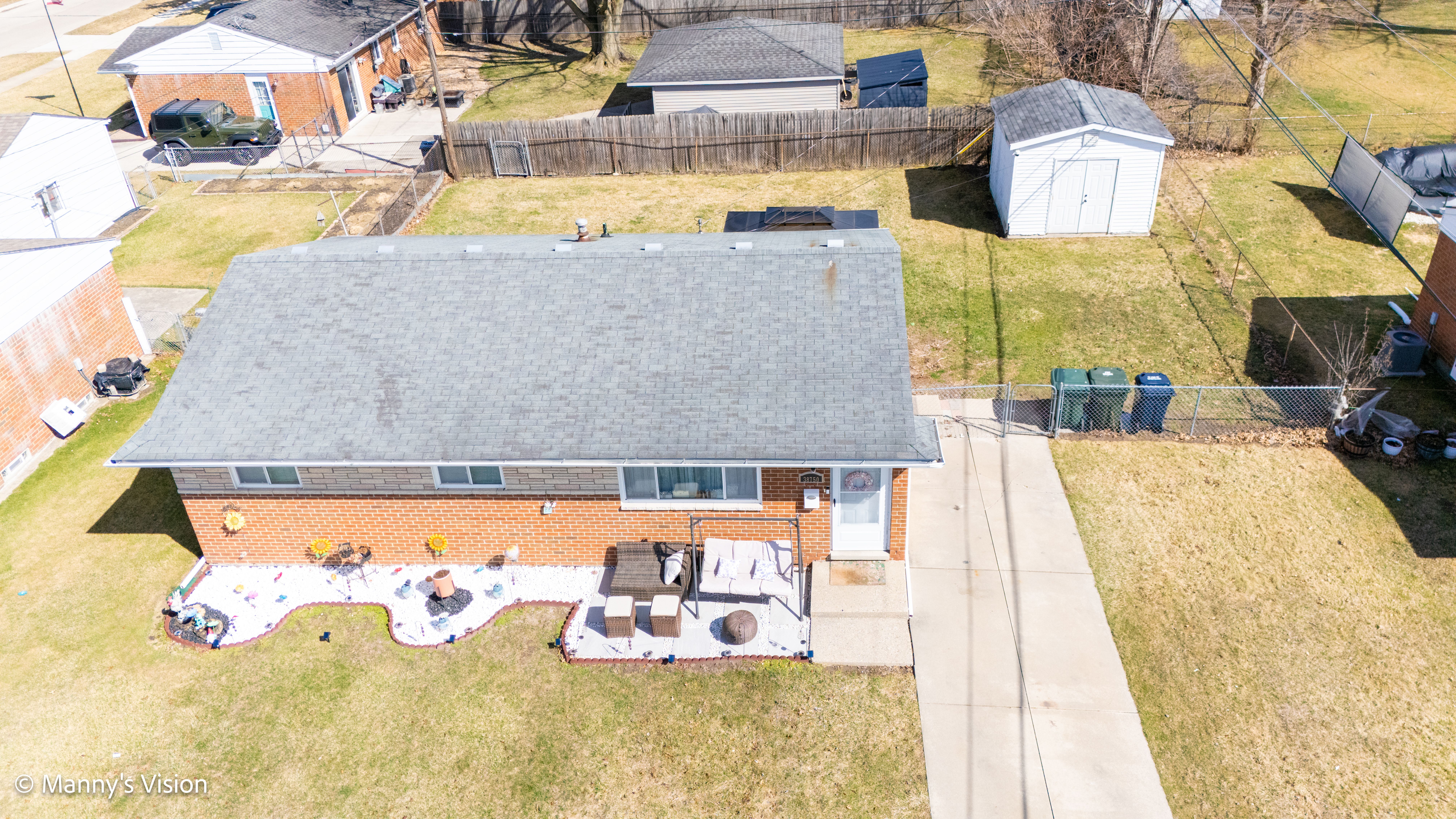38750 WARWICKSHIRE Drive