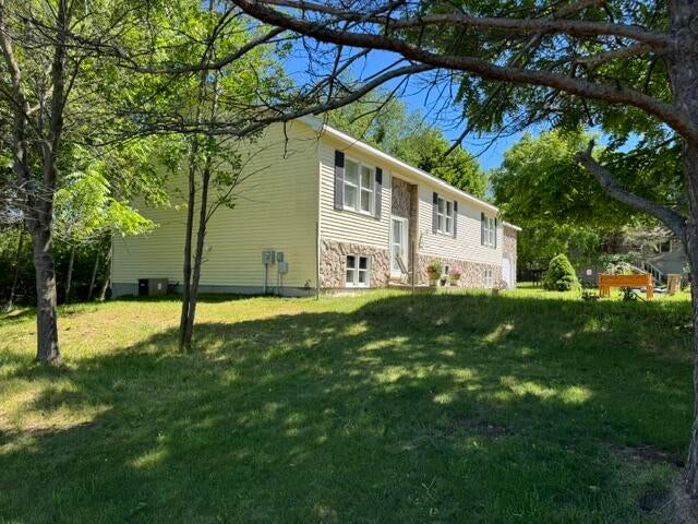 1021 Orchard Avenue