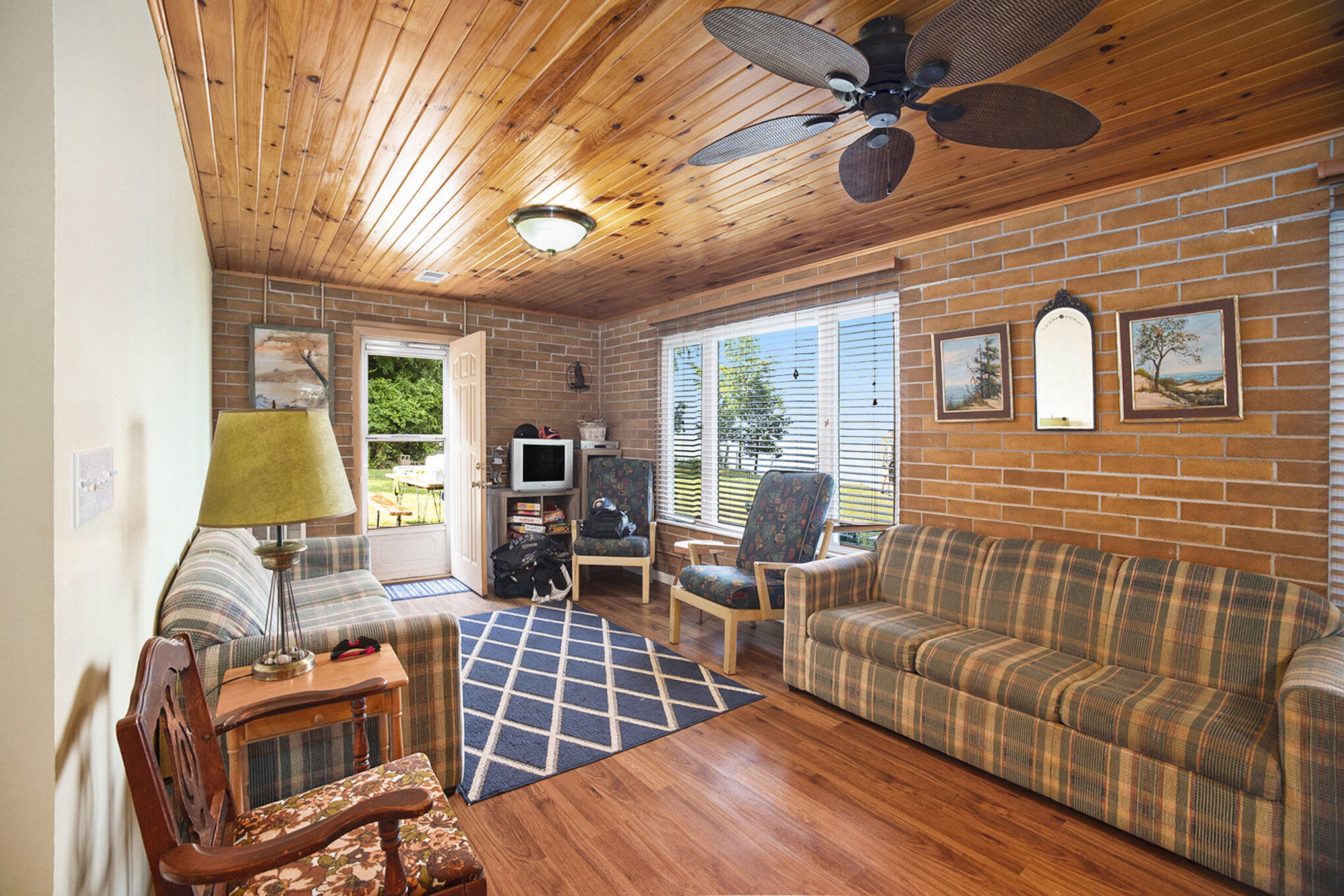 1466 Lake Shore Drive