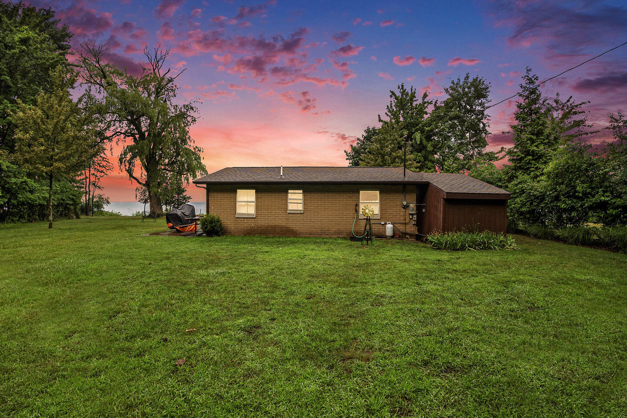 1466 Lake Shore Drive