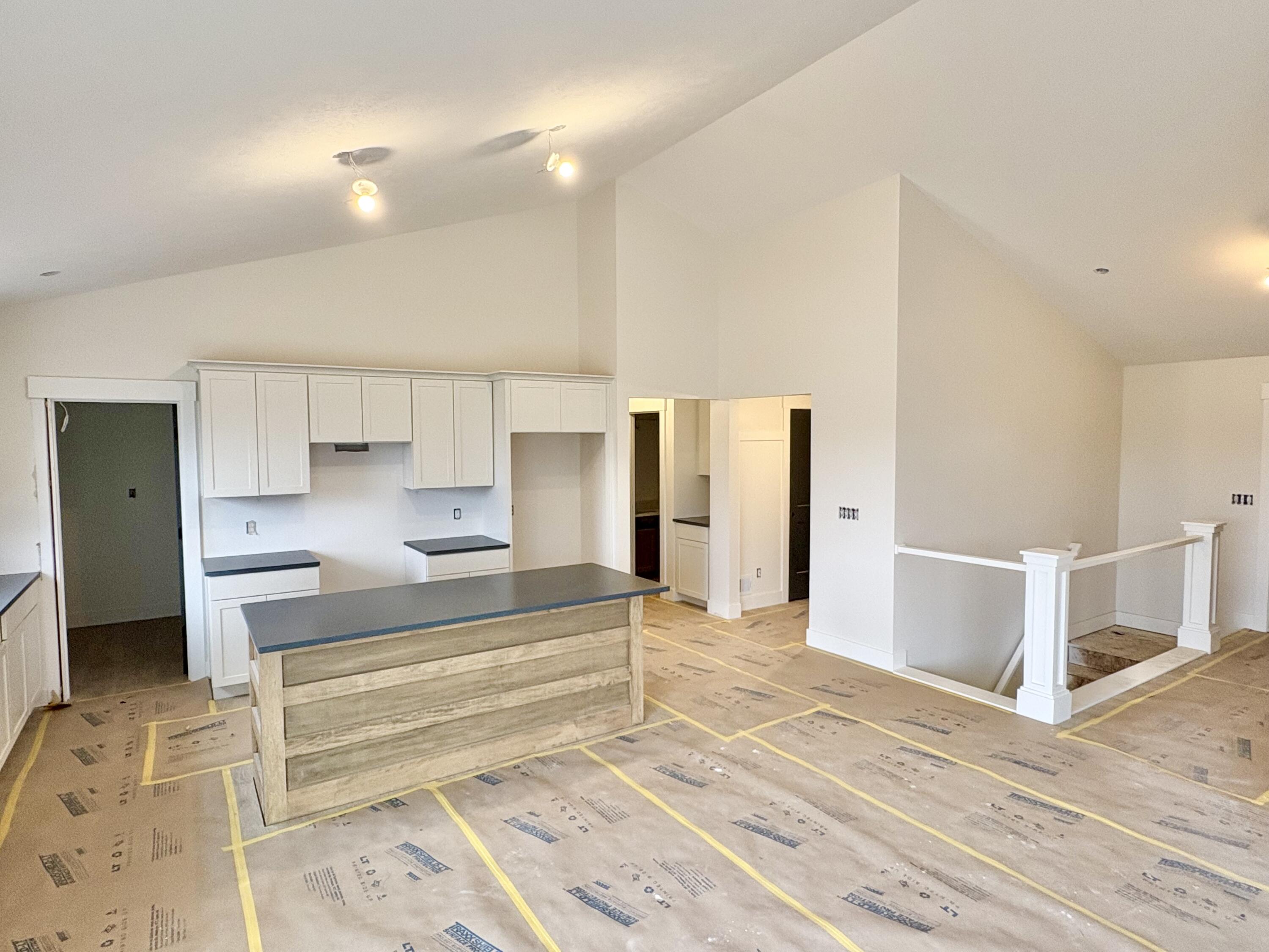 8326 Kettle Hill Court SE