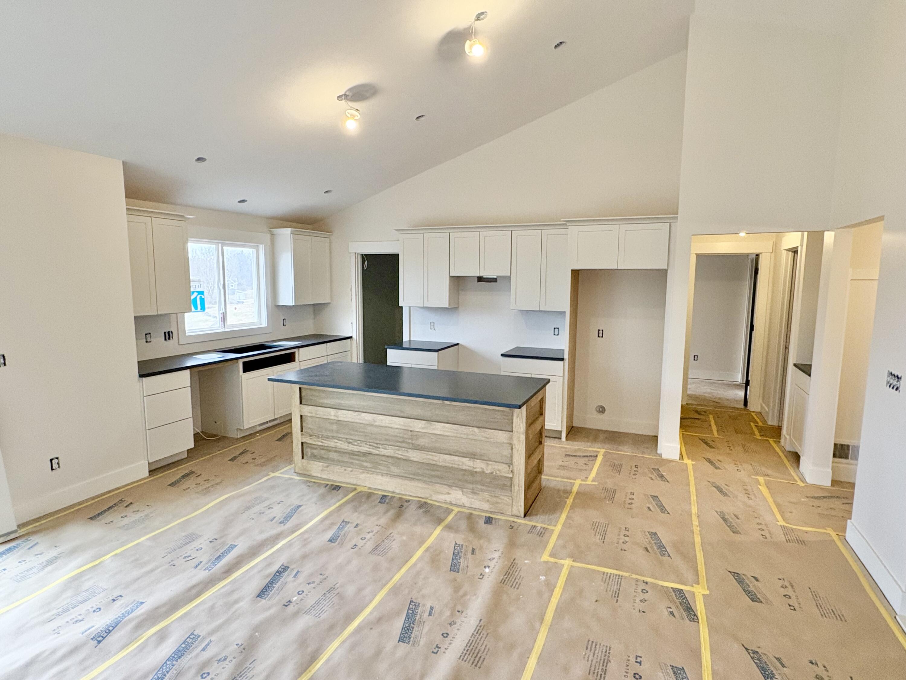 8326 Kettle Hill Court SE