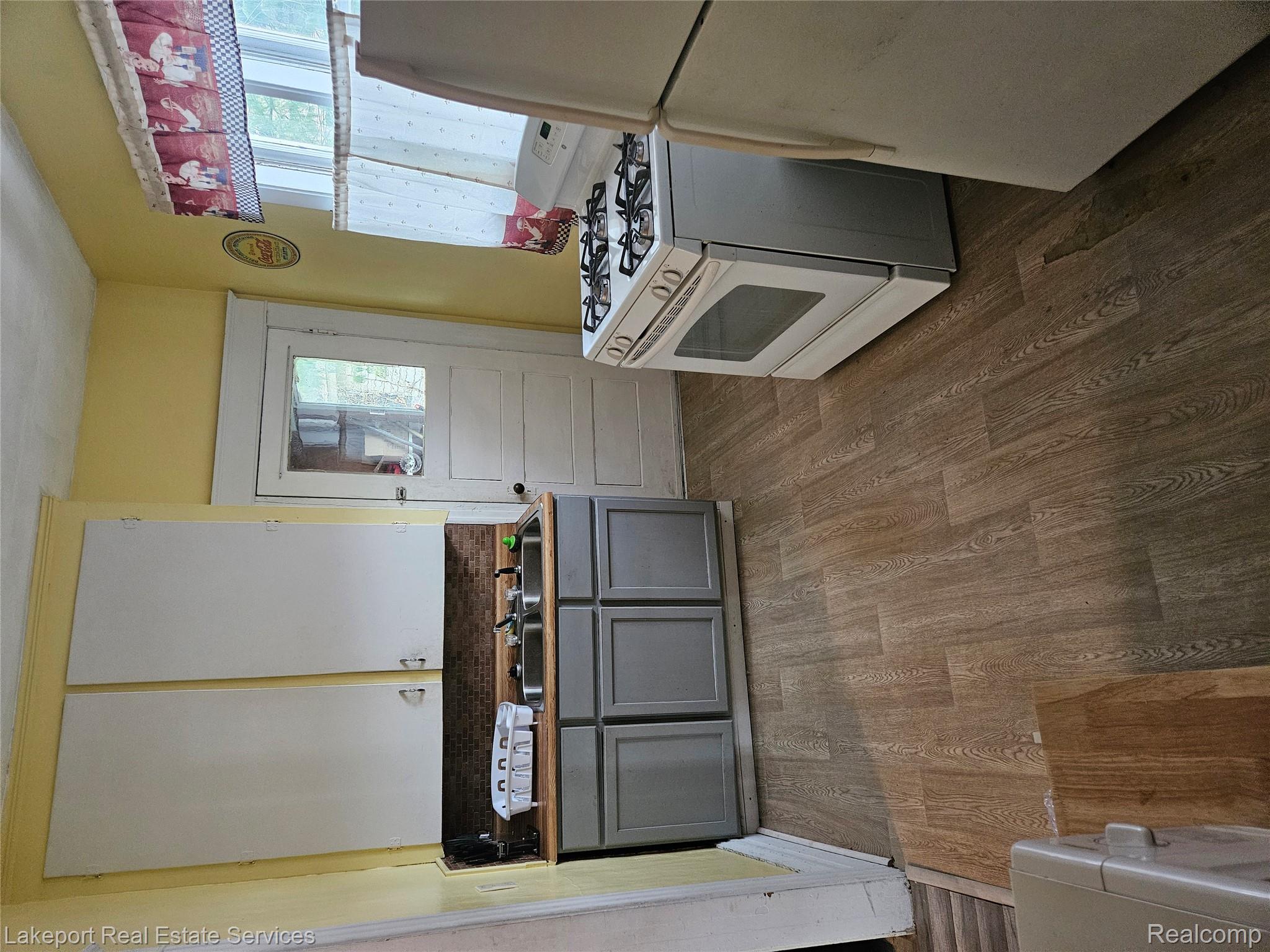 917 Saint Clair Street