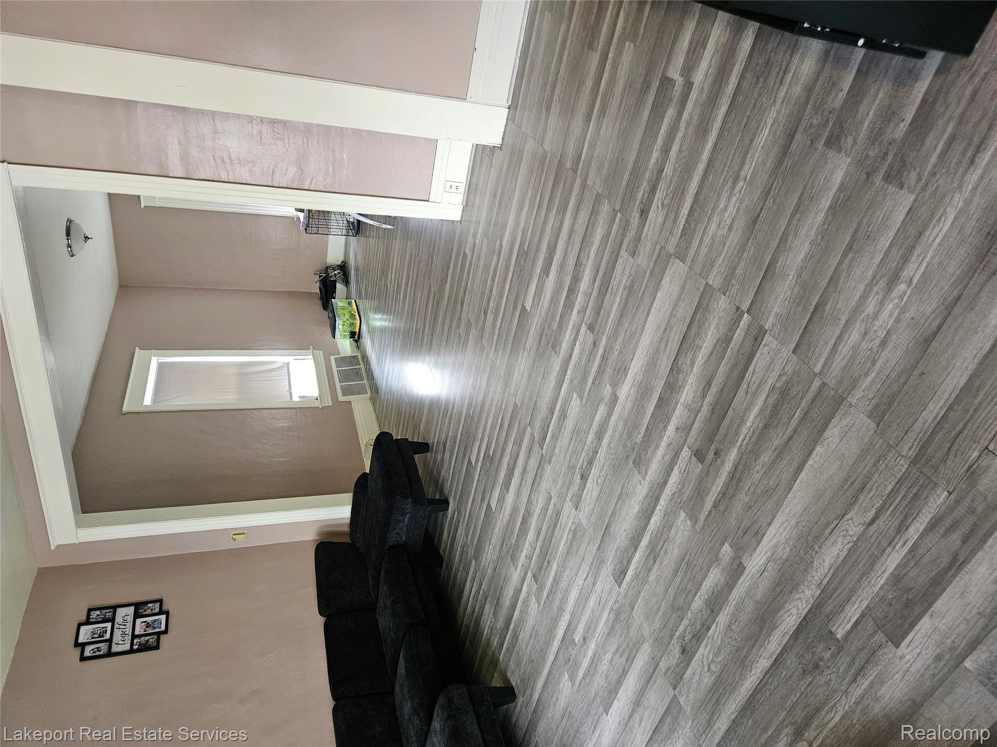 917 Saint Clair Street