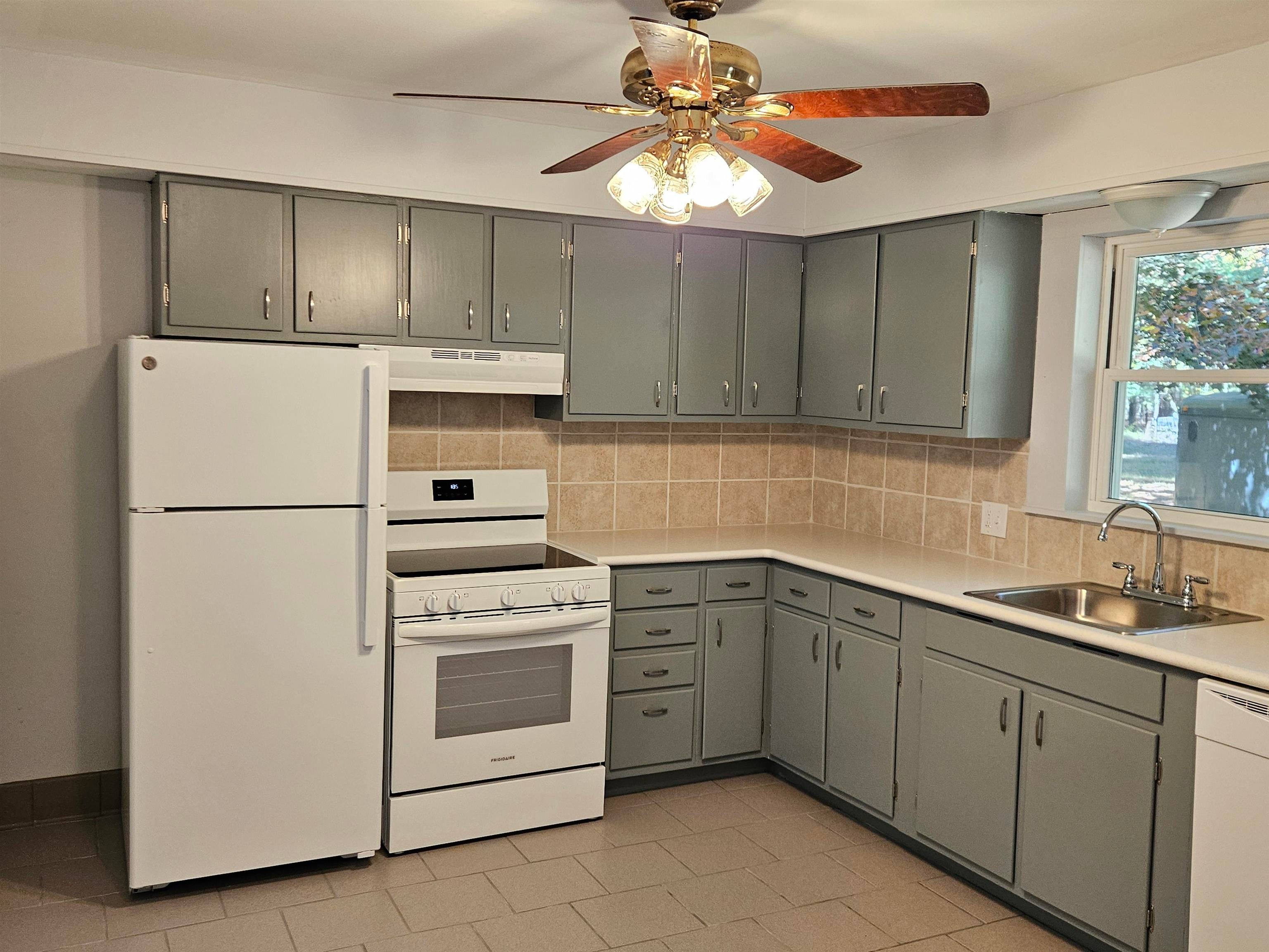 2428 W Chippewa River Road