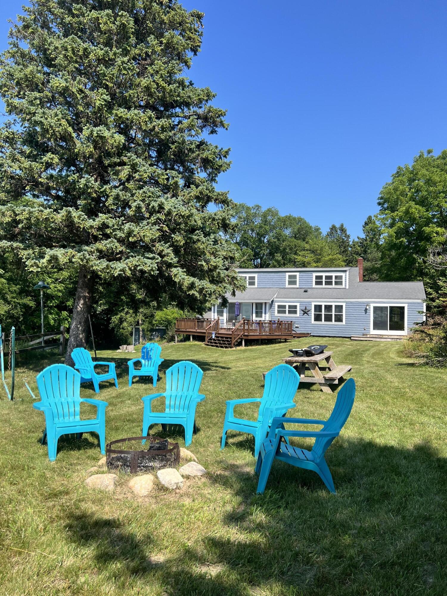 2177 S Lakeshore Drive