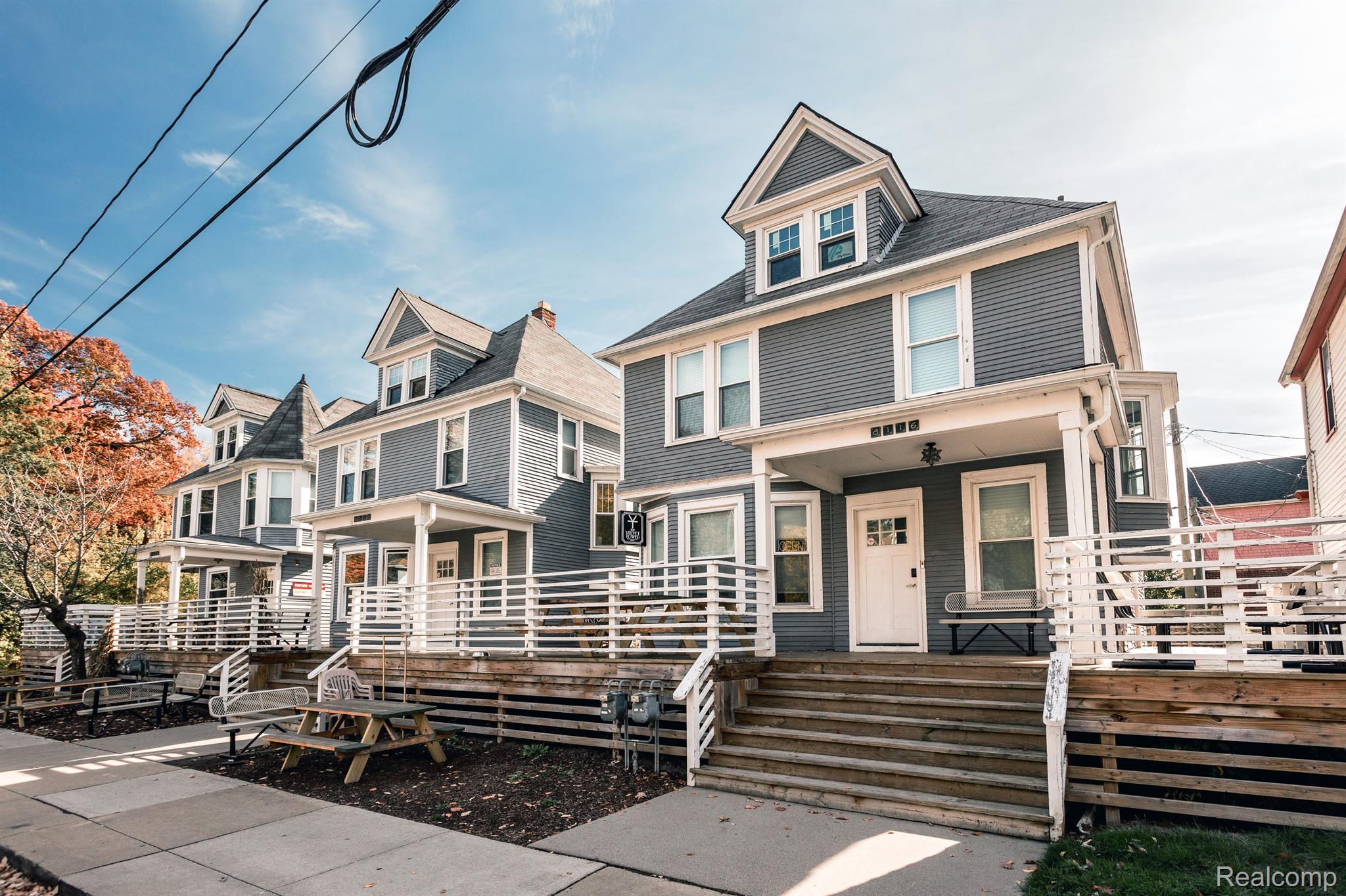 8116 Kercheval Street