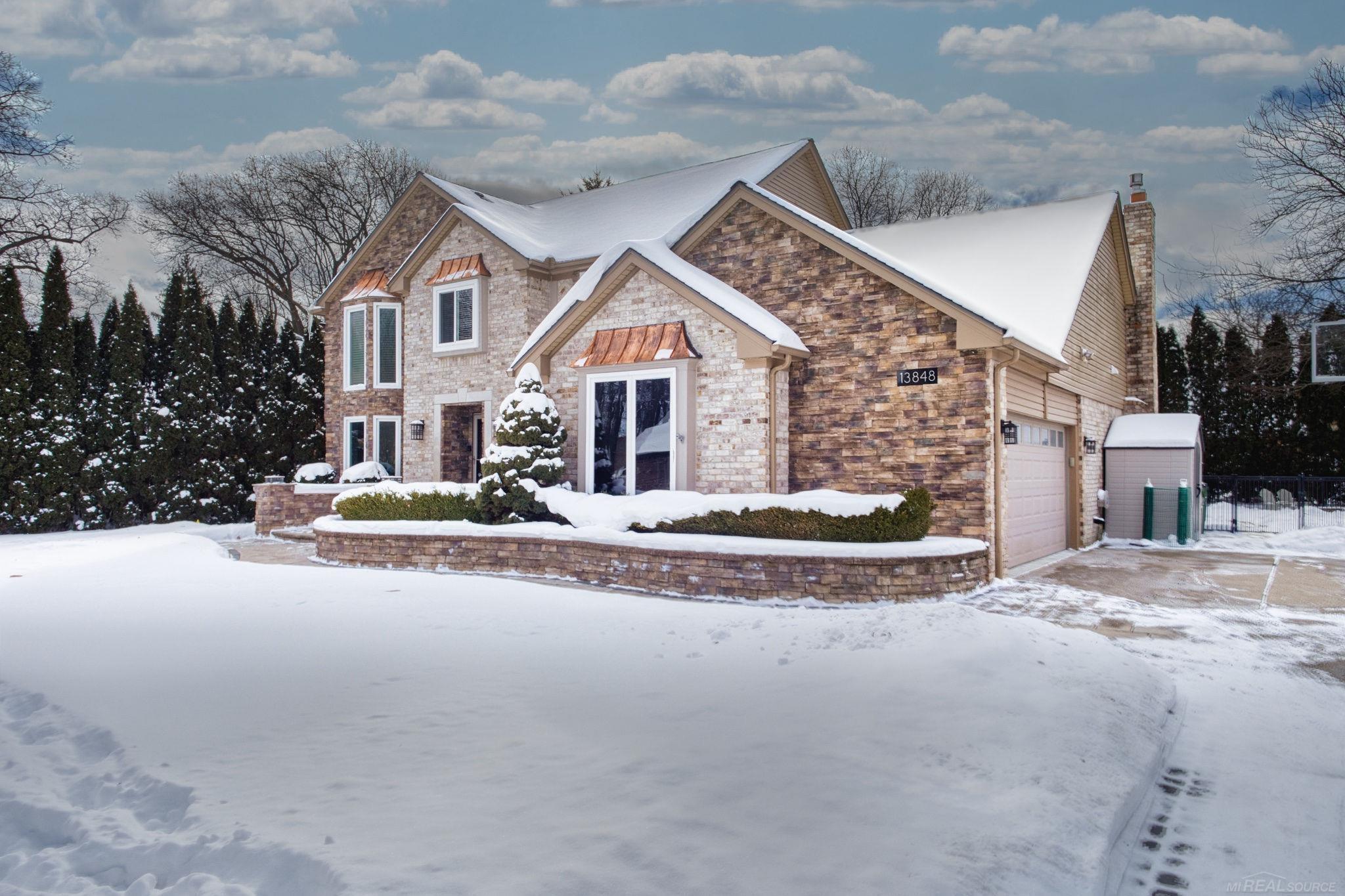 13848 Woodsett Court