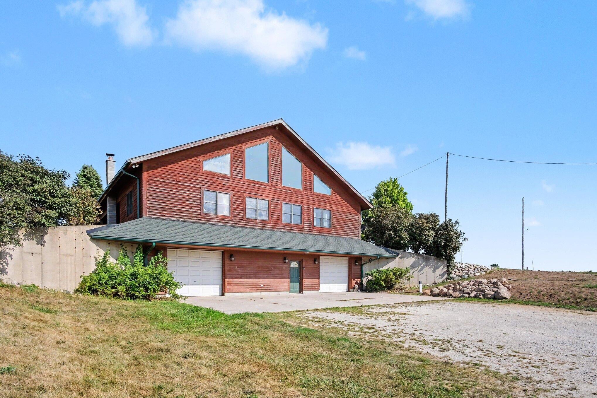 332 N Warner Avenue