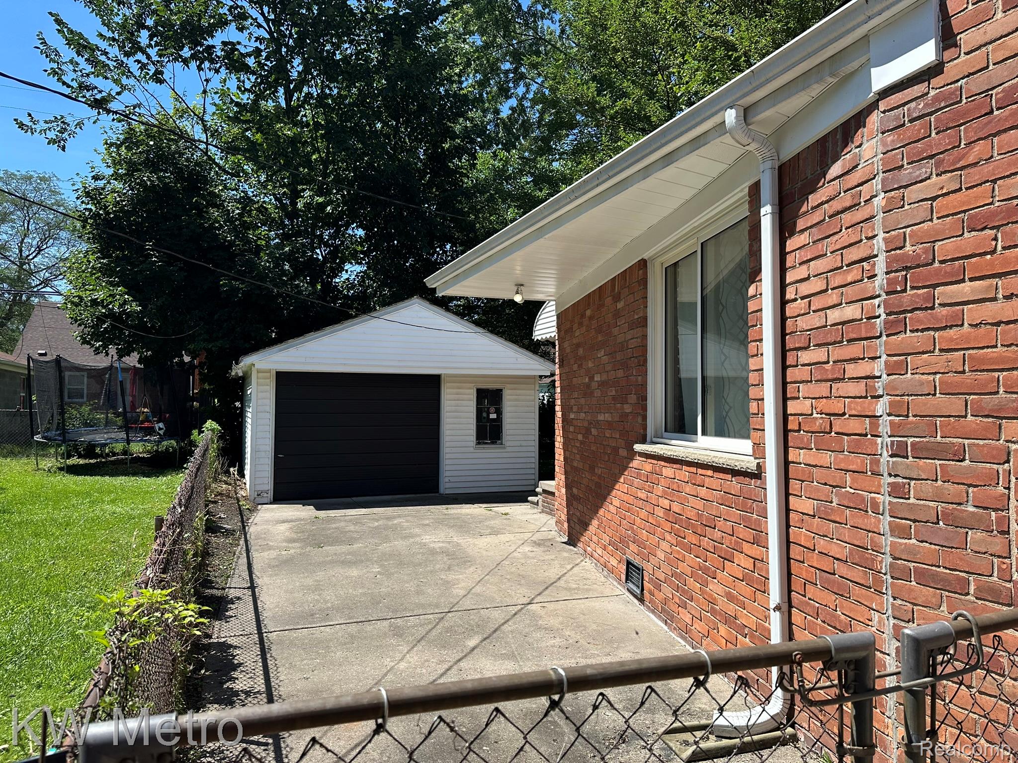 20498 Country Club Drive