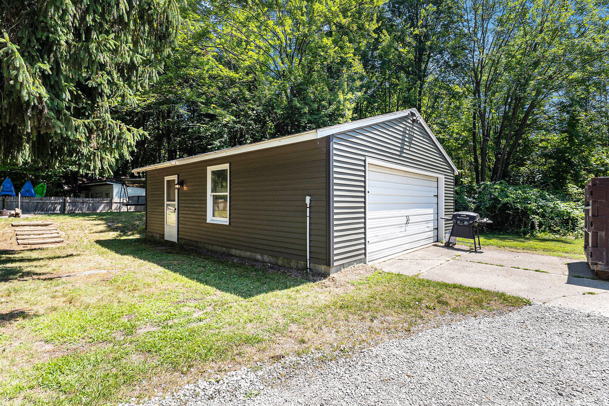 258 N Buys Road