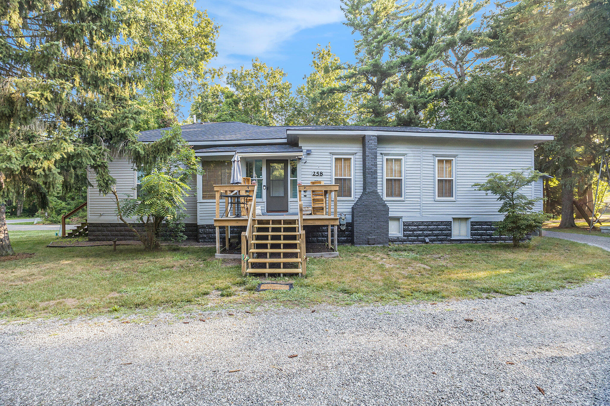 258 N Buys Road