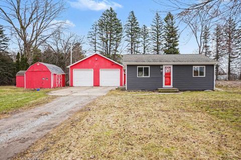 Properties Available 89 - 133 170 McCarthy Lane Thomas Township MI 48609