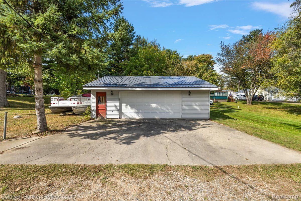 426 PENINSULA Drive