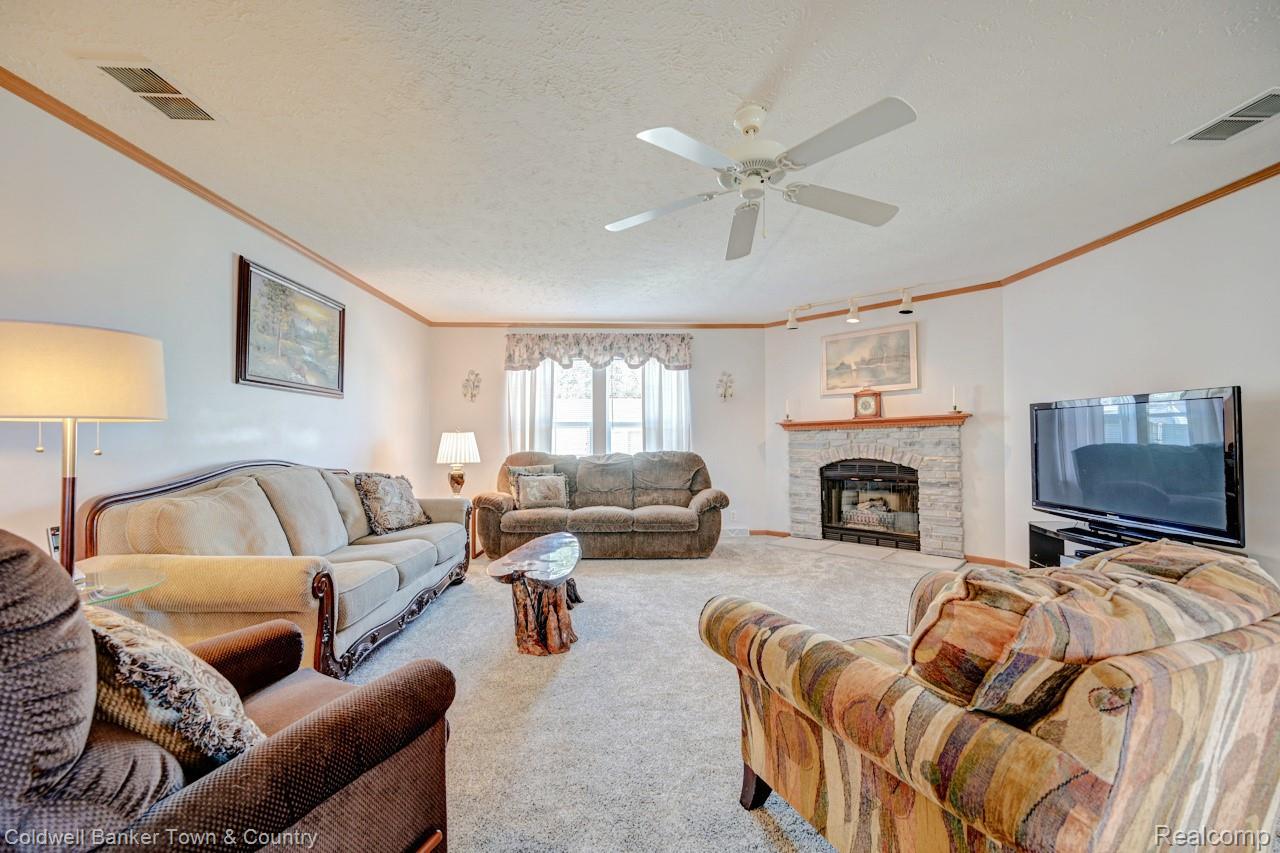 11108 Wood Run Circle