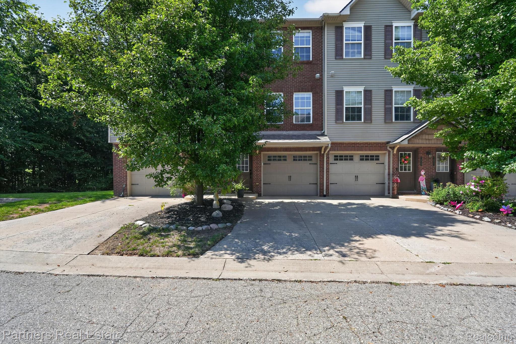 1617 Red Hickory Court