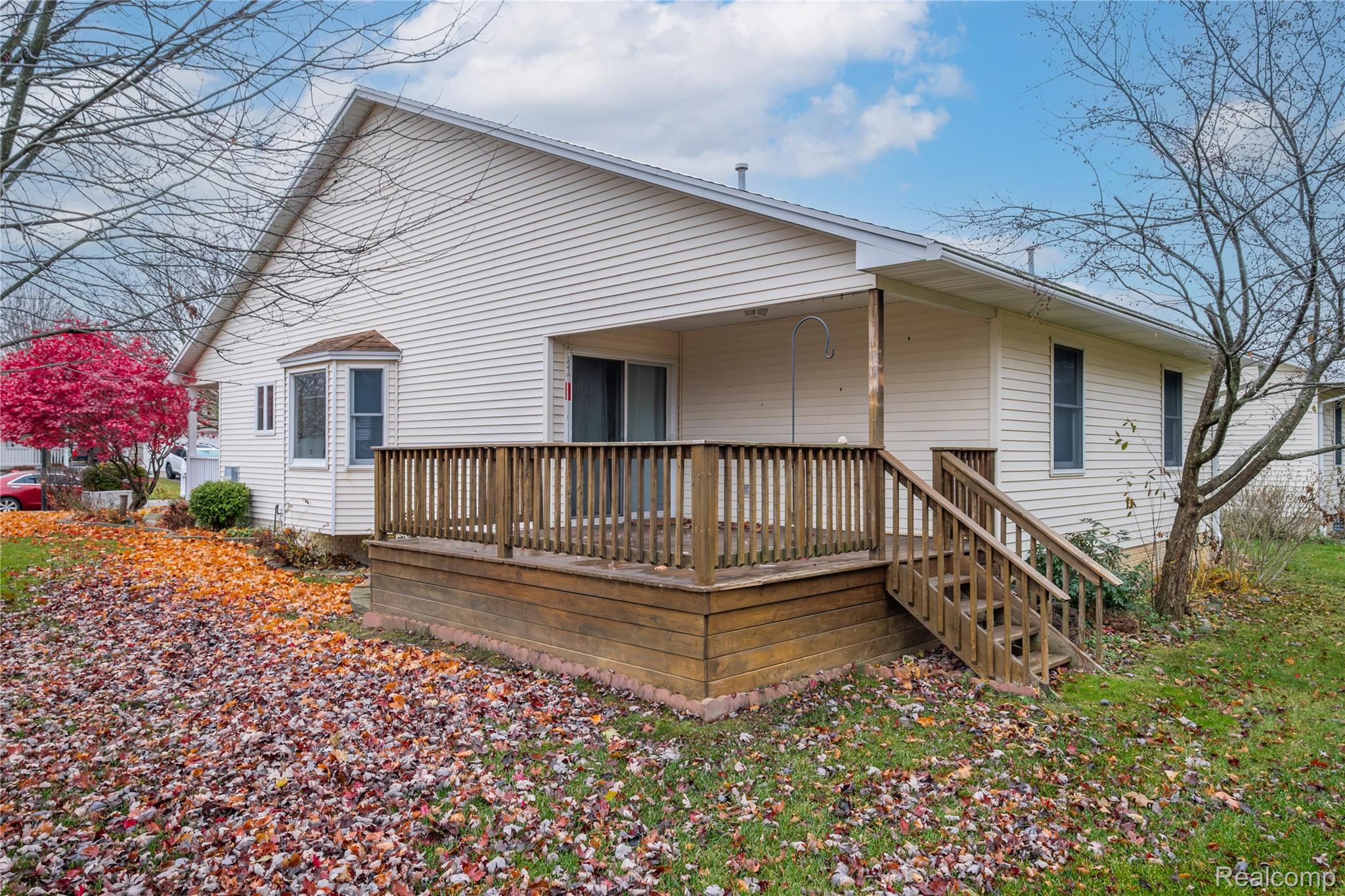 7352 Cross Creek Drive