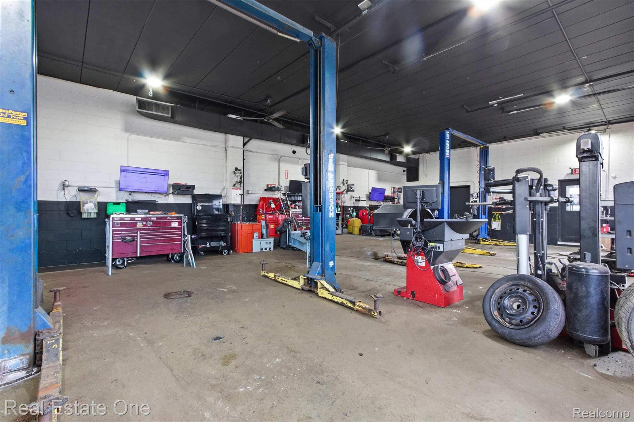 22900 Greater Mack Avenue