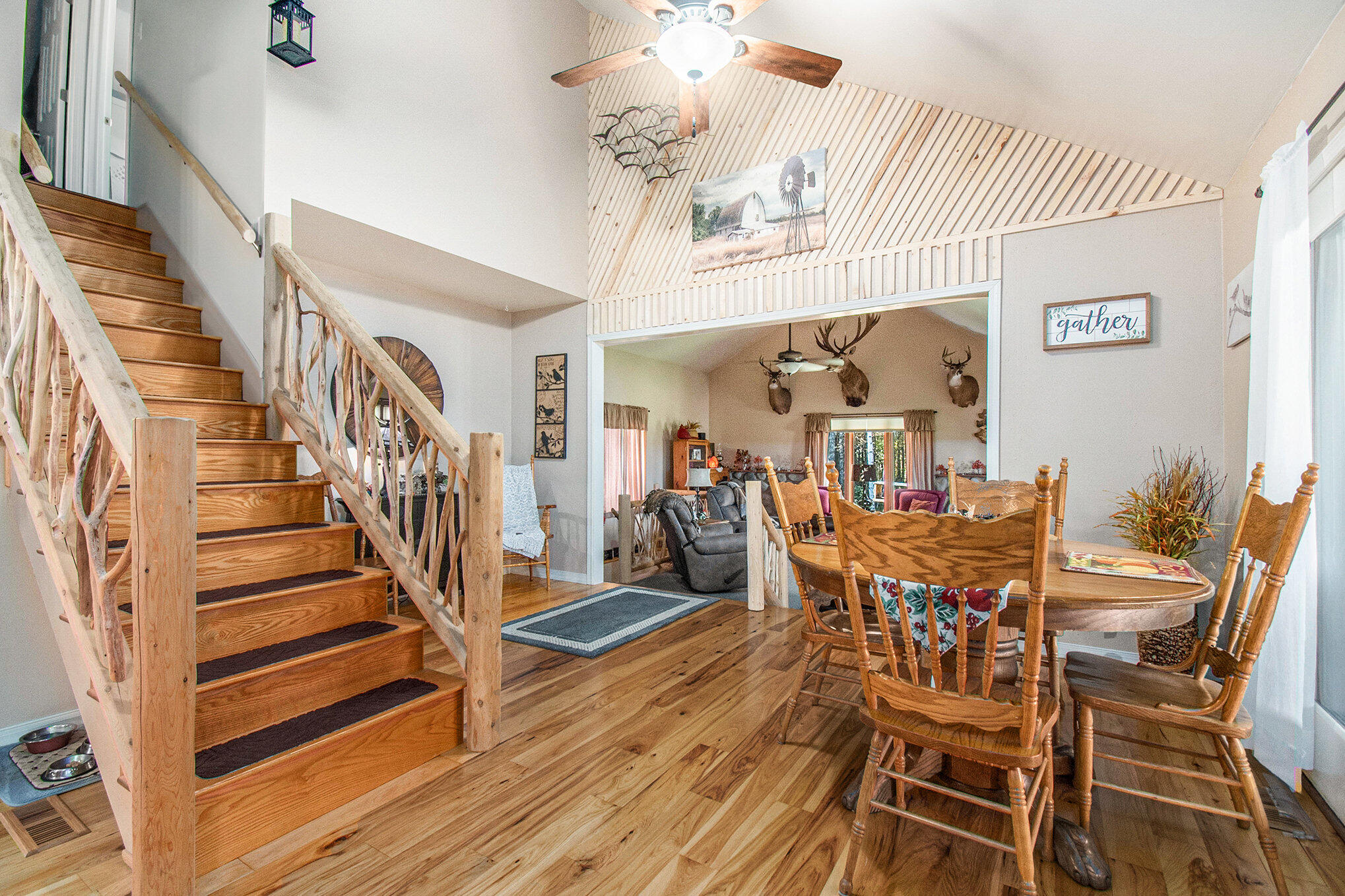 270 W Briggs Road