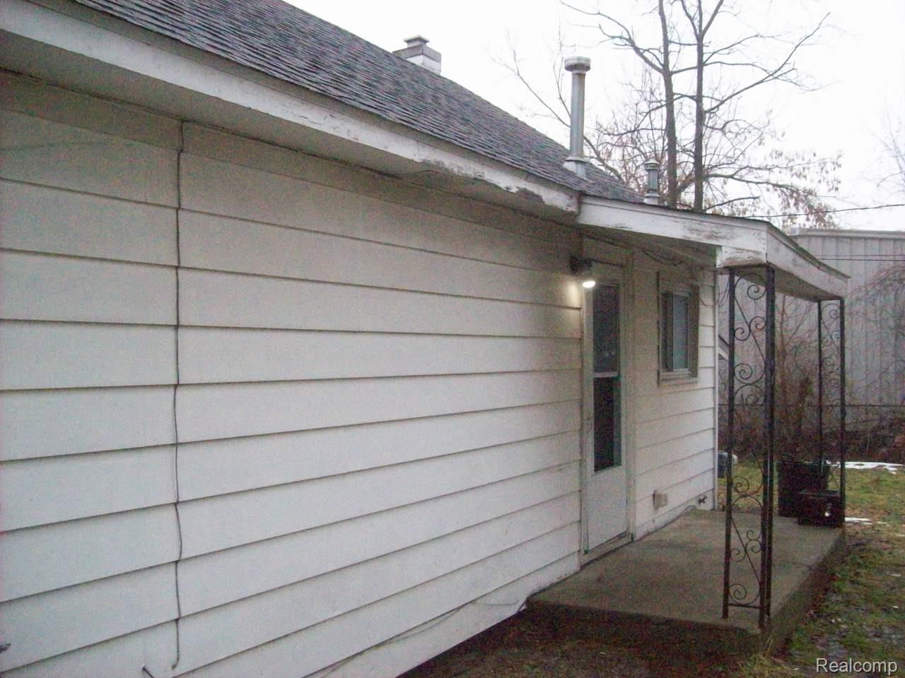 150 N Josephine Avenue