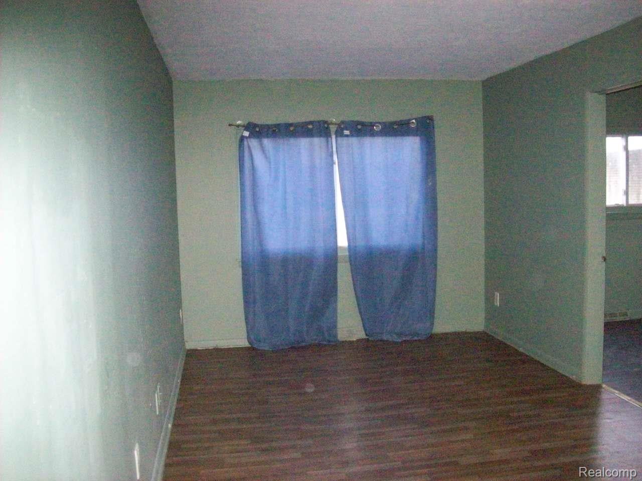 150 N Josephine Avenue