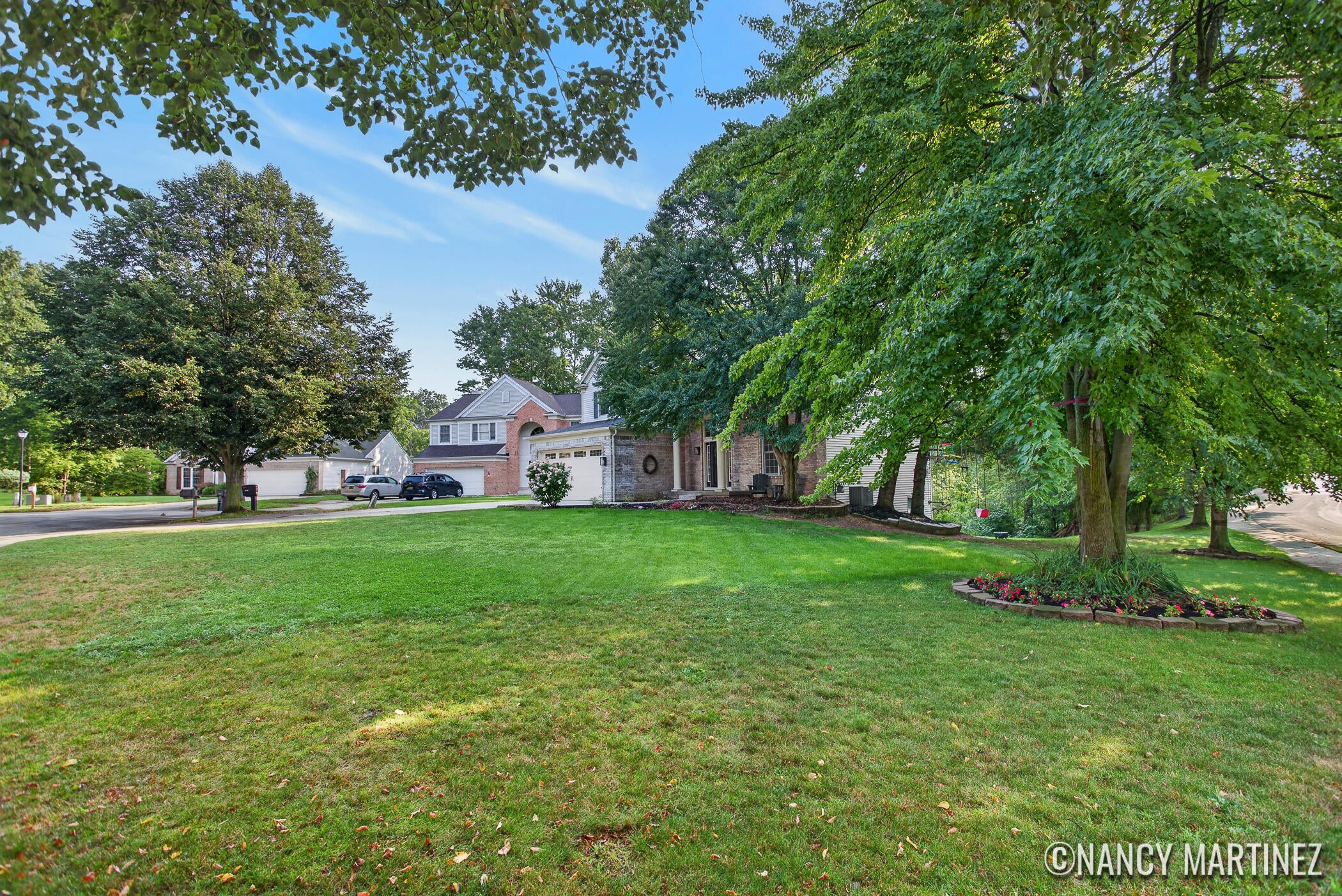 2554 Woodcreek Court SE