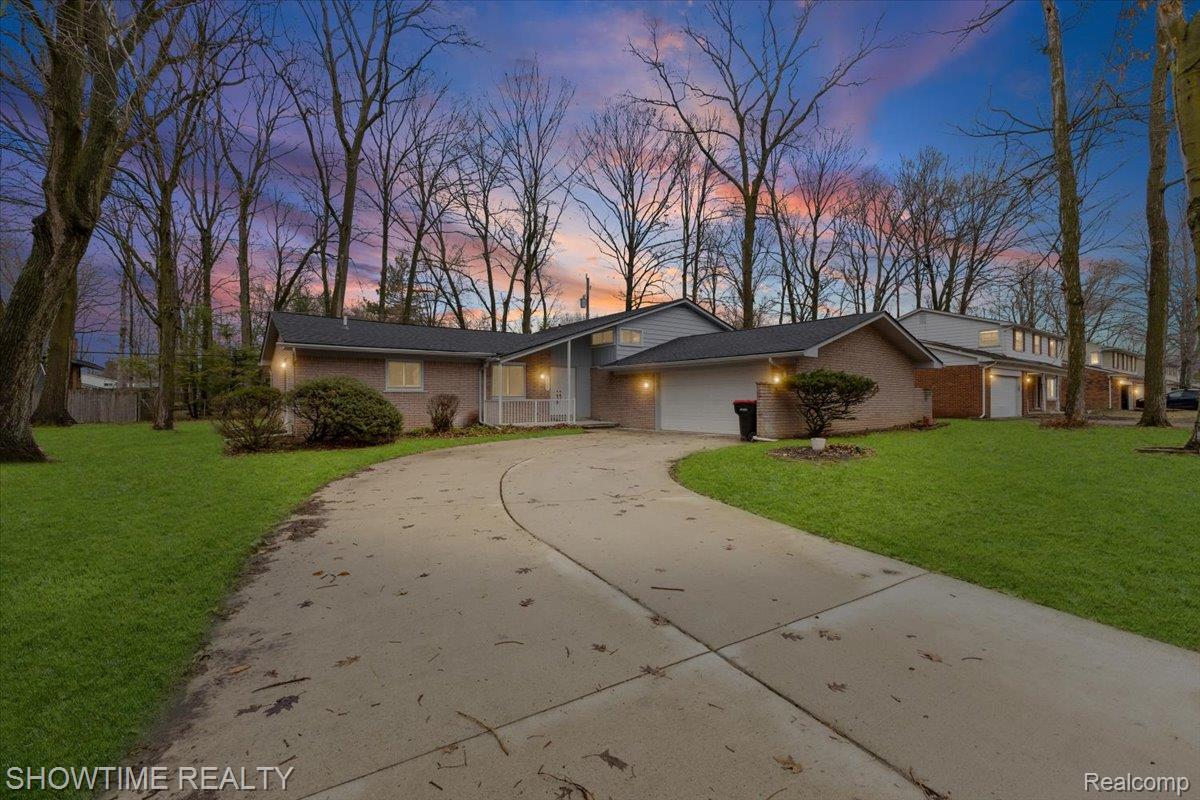 20204 Beechaven Street