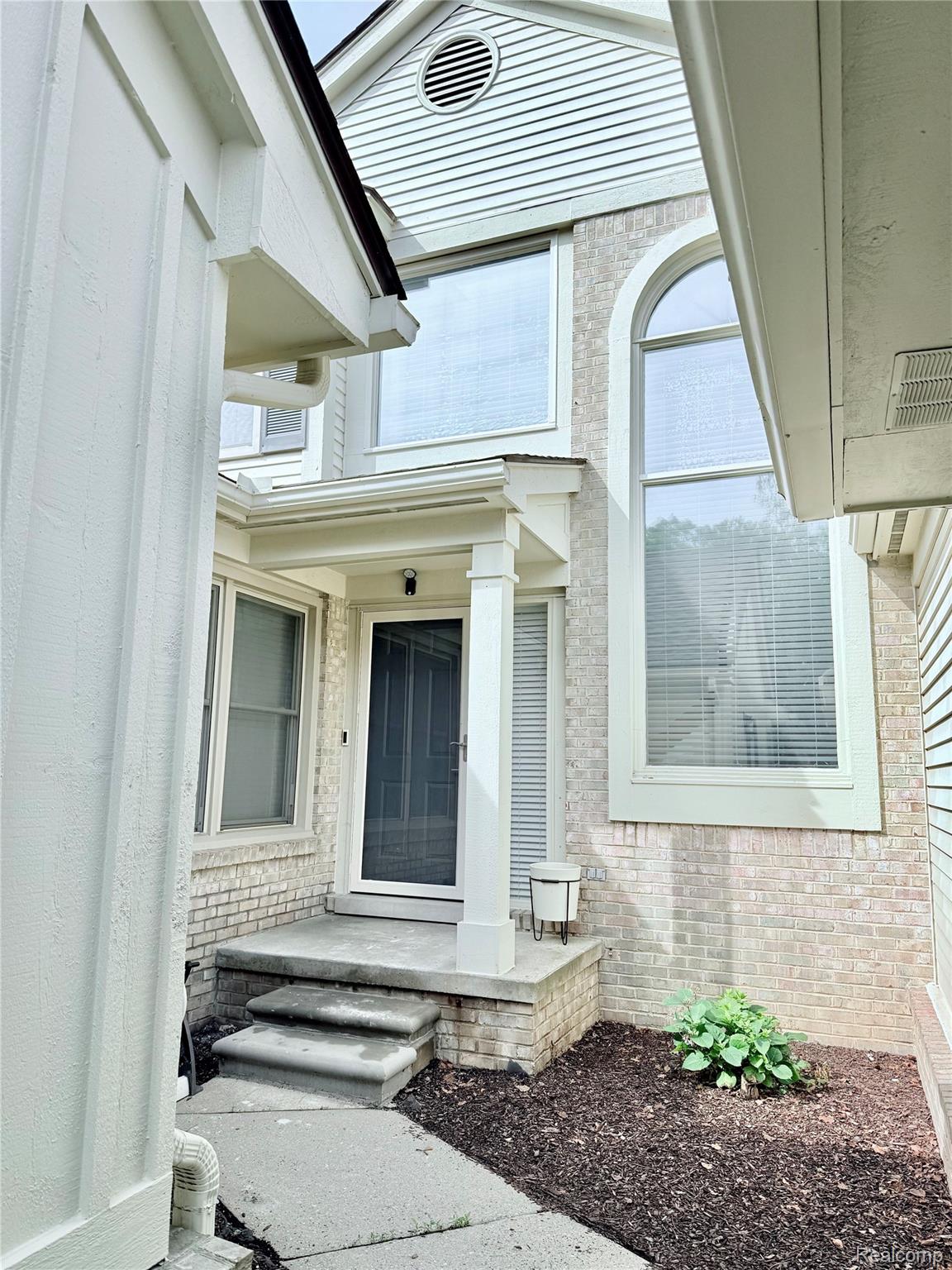 7288 Simsbury Dr. Drive 24