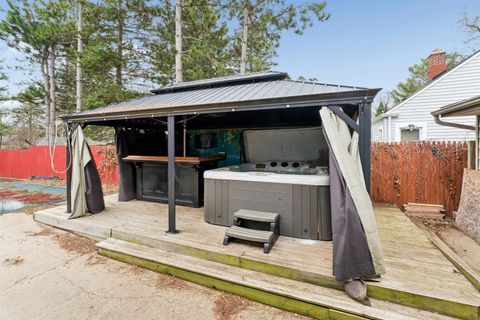 Tiny photo for 720 Algonquin Avenue, Flint City, MI 48507 (MLS # 5050203281)