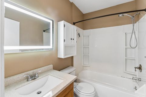 Tiny photo for 720 Algonquin Avenue, Flint City, MI 48507 (MLS # 5050203281)