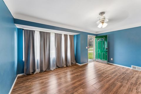 Tiny photo for 720 Algonquin Avenue, Flint City, MI 48507 (MLS # 5050203281)