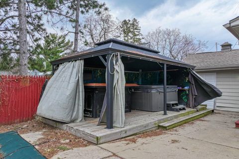 Tiny photo for 720 Algonquin Avenue, Flint City, MI 48507 (MLS # 5050203281)