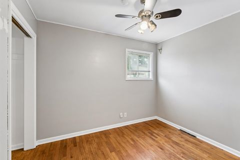 Tiny photo for 720 Algonquin Avenue, Flint City, MI 48507 (MLS # 5050203281)