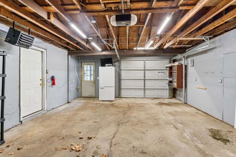 Tiny photo for 720 Algonquin Avenue, Flint City, MI 48507 (MLS # 5050203281)