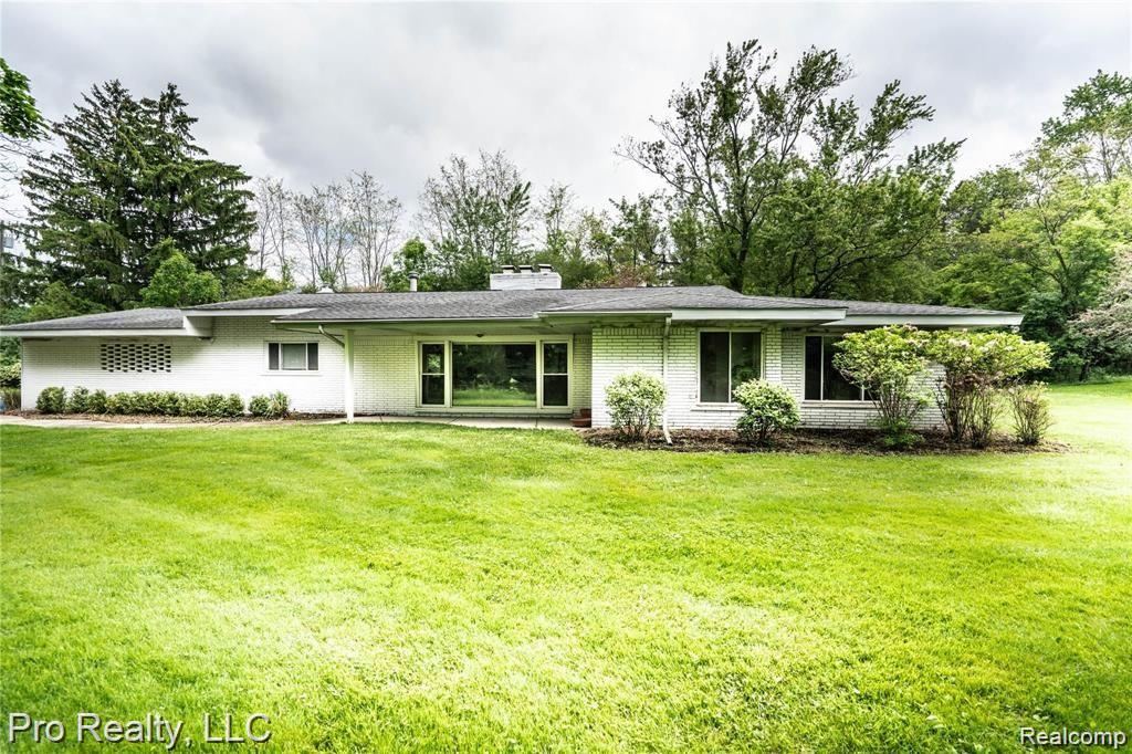 3975 BROOKSIDE Drive