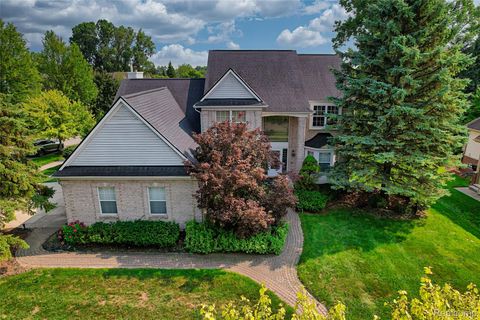 29301 Morningview Farmington Hills City MI 48334