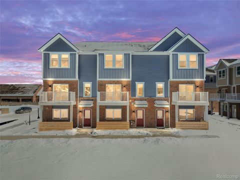 4813 Parkside Lane Troy City MI 48085