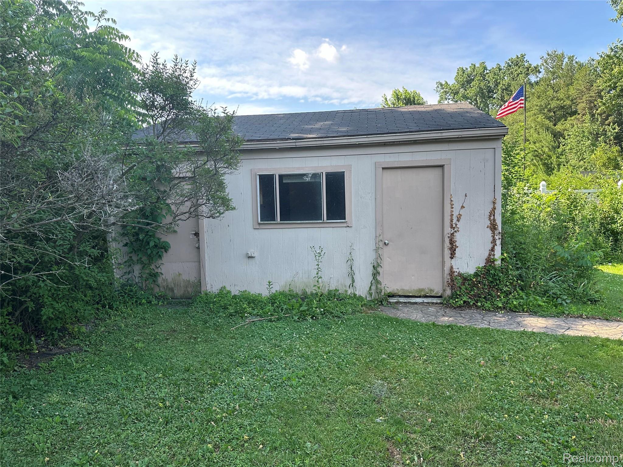 20580 21 Mile Road