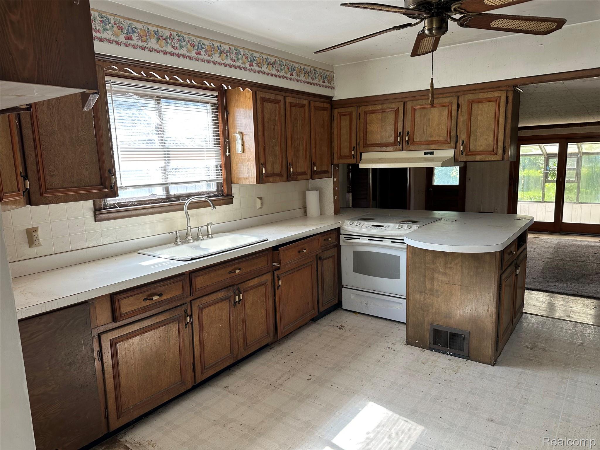 20580 21 Mile Road