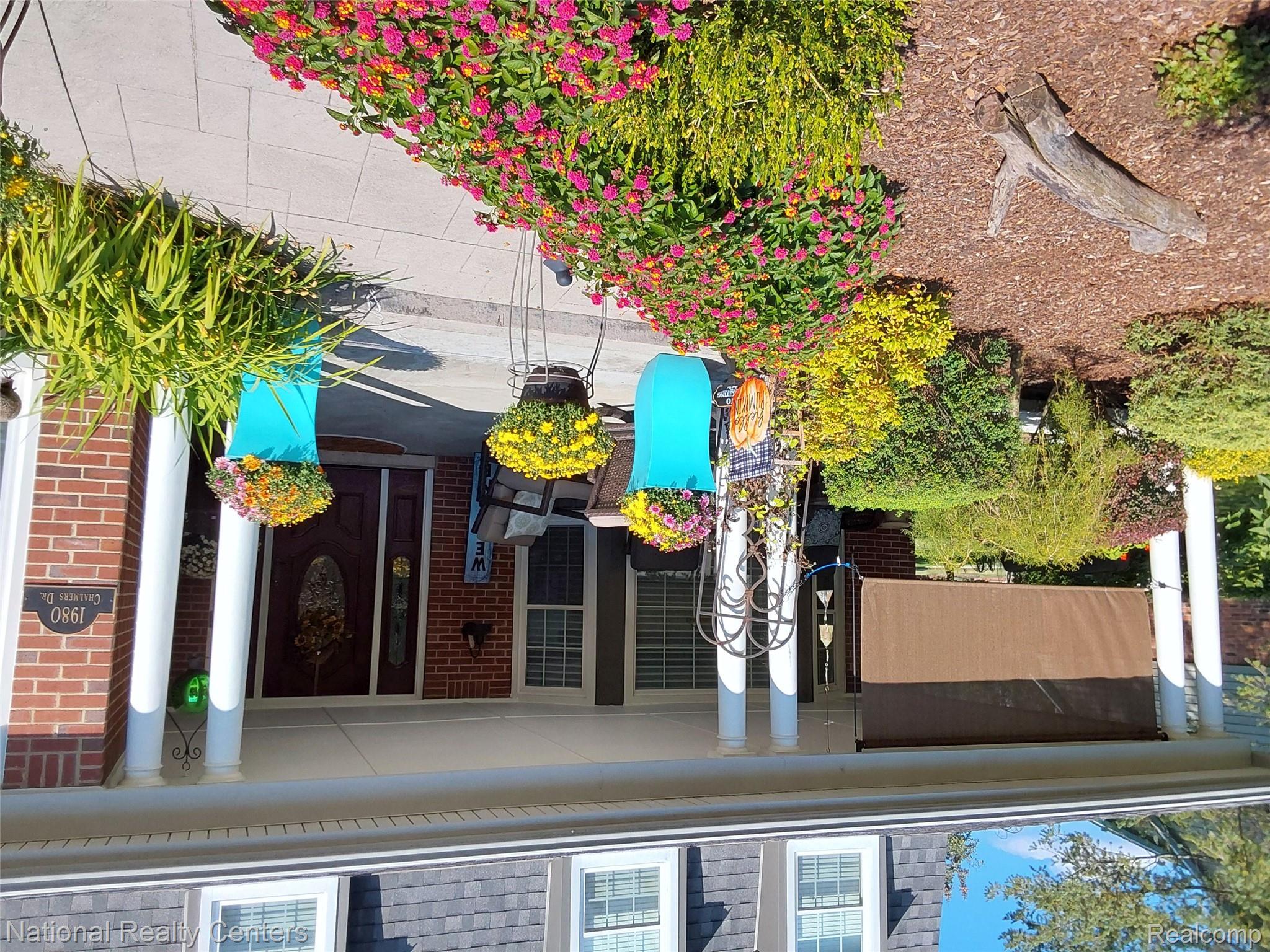 1980 Chalmers Drive W