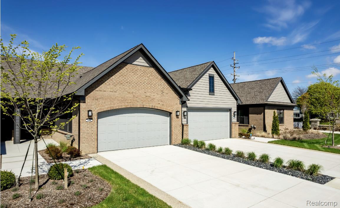 907 Heritage Drive