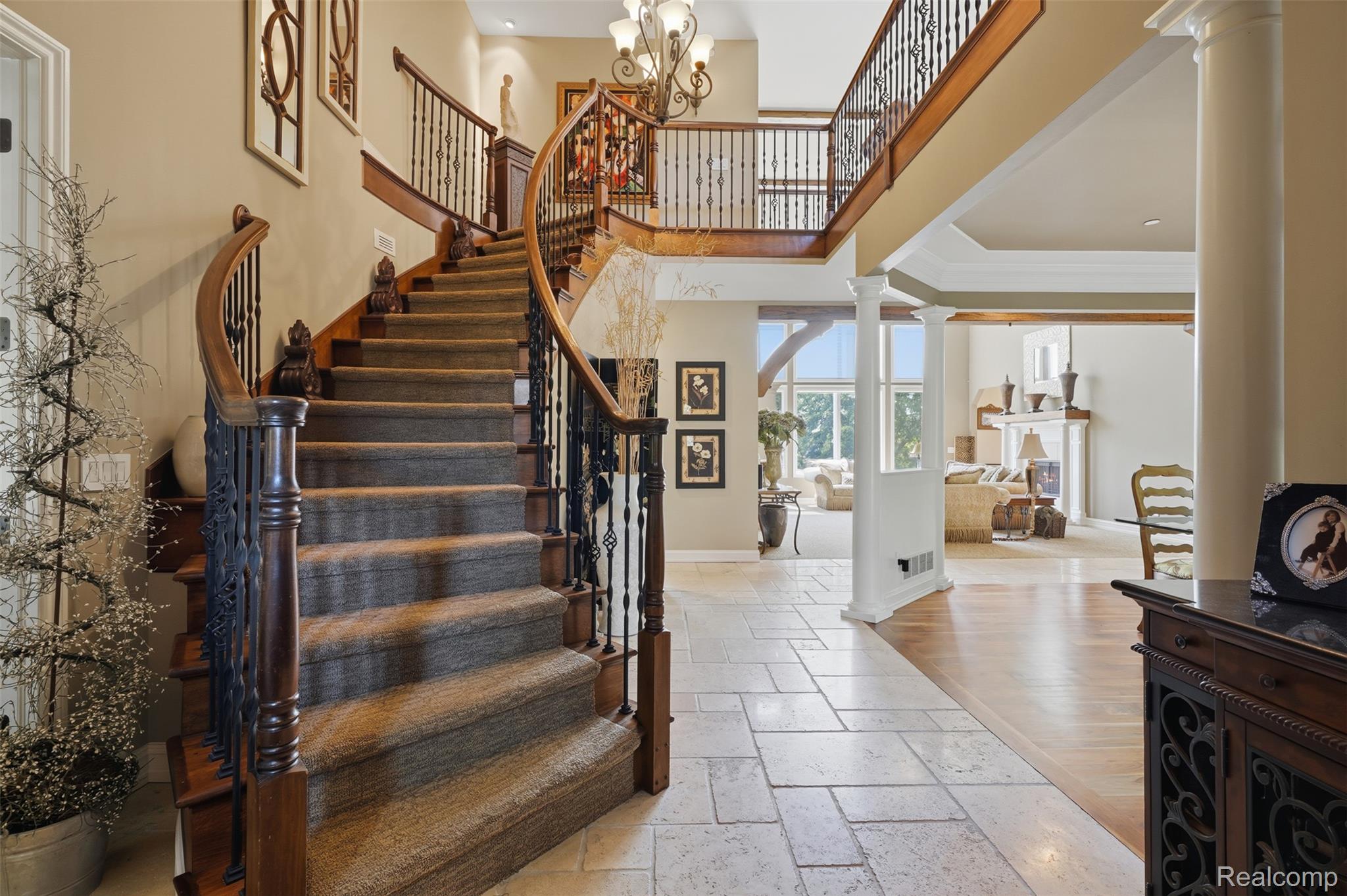 8714 Stoney Creek Drive