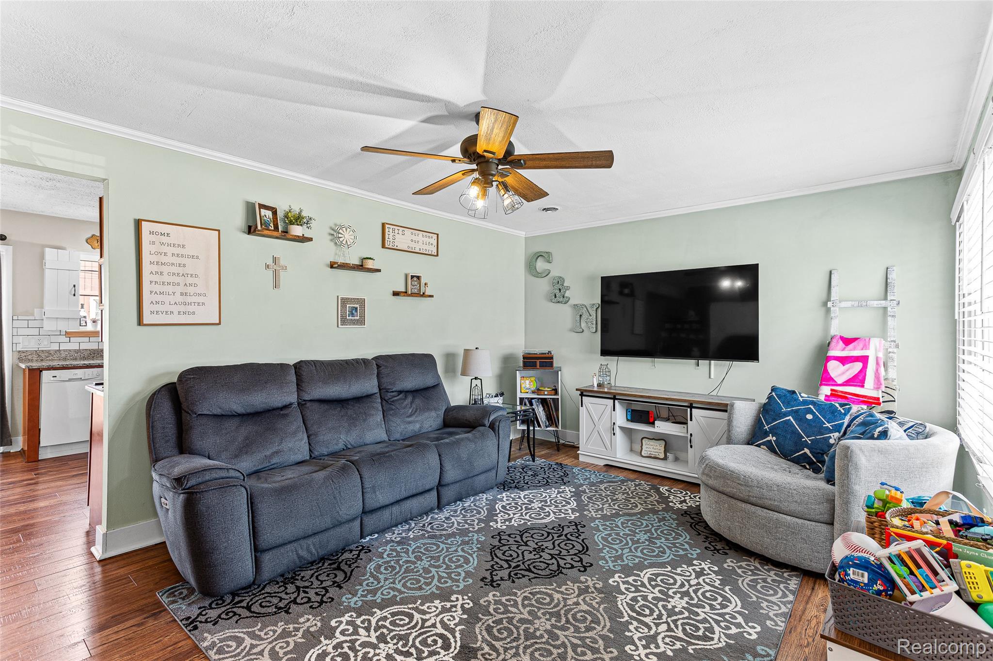 37137 Jefferson Avenue